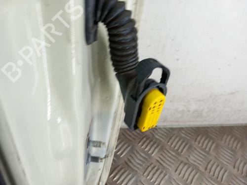 left-front-door-renault-twingo-ii-cn0_-2007-28738889 main image