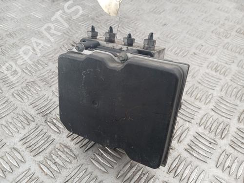 Used ABS pump ABS pump RENAULT MASTER III Van (FV) 2.3 dCi 100 FWD (FV0A, FV0B, FV0G, FV0K, FV0H) (101 hp) 33181441 33181441