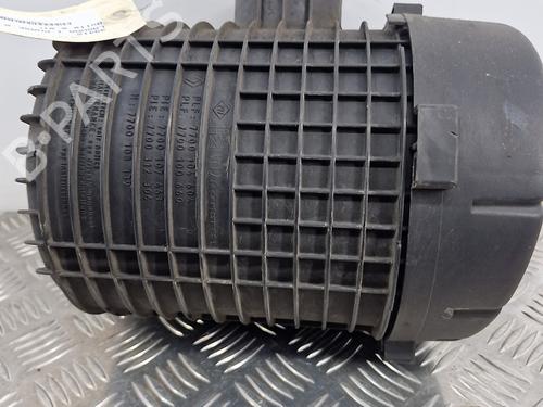 Used Air filter box RENAULT LAGUNA I (B56_, 556_) 1.9 dCi (B56W) (107 hp) 28735373