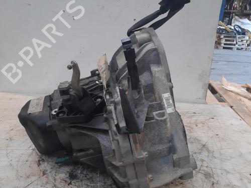 Used Gearbox NISSAN MICRA III (K12) 1.2 16V (65 hp) 28794199