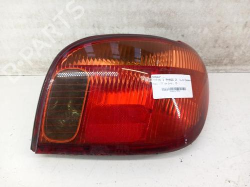 Højre baglygte TOYOTA YARIS (_P1_) 1.3 (SCP12_, SCP13_, SCP12R, SCP13R) (87 hp) 28784039