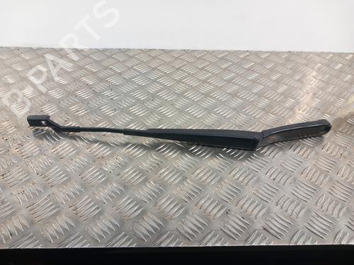 Used Front windshield wiper arm VW POLO V (6R1, 6C1) 1.6 TDI (90 hp) 28745223