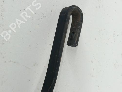 Front windshield wiper arm HYUNDAI TUCSON (JM) 2.0 CRDi | BP28761914C143 