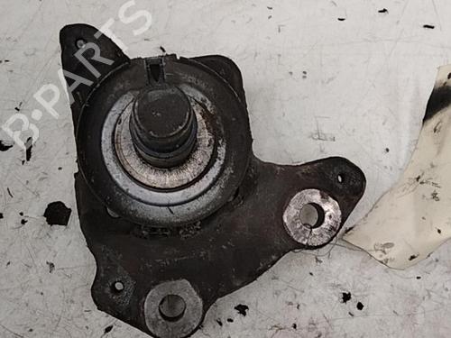 Used Left rear steering knuckle RENAULT KANGOO / GRAND KANGOO II (KW0/1_) 1.5 dCi 90 (KW05, KW08, KW0G, KW11) (90 hp) 28784917