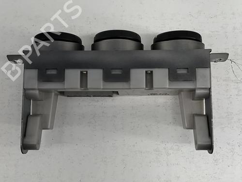Used Climate control NISSAN X-TRAIL I (T30) 2.2 dCi 4x4 (136 hp) 28773624