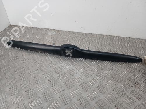 Used Tailgate trim PEUGEOT 206 Hatchback (2A/C) 2.0 HDI 90 (90 hp) 32064756
