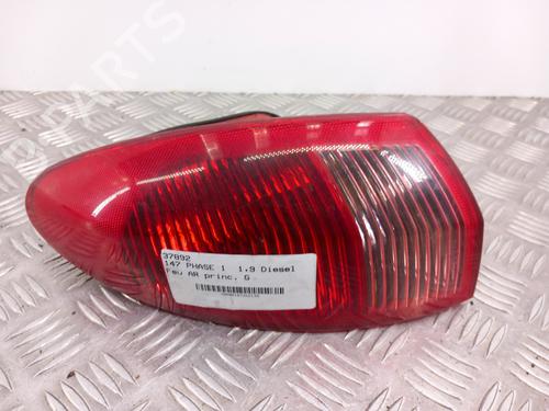 Feu arrière gauche ALFA ROMEO 147 (937_) 1.9 JTD (937.AXD1A, 937.BXD1A, 937.AXV1A, 937.BXB1A,... (115 hp) 28757079