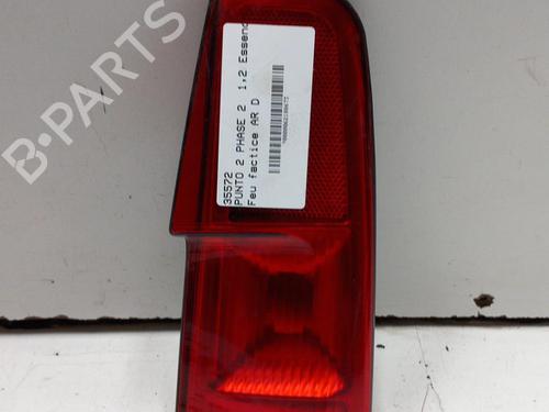 Used Right taillight FIAT PUNTO (188_) 1.2 60 (188.030, .050, .130, .150, .230, .250) (60 hp) 28749211