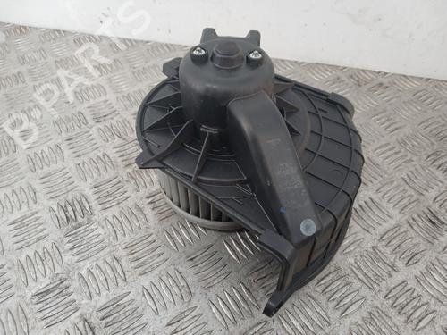 Used Heater blower motor RENAULT MASTER III Van (FV) 2.3 dCi 100 FWD (FV0A, FV0B, FV0G, FV0K, FV0H) (101 hp) 33181448