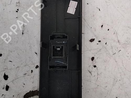 Used Right front window switch Right front window switch TOYOTA COROLLA Verso (ZER_, ZZE12_, R1_) 2.0 D-4D (CUR10_, CUR10R) (116 hp) 28764789 28764789