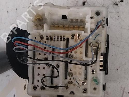 Used Steering column stalk RENAULT TWINGO III (BCM_, BCA_) 0.9 TCe 90 (BCM9, BCM2) (90 hp) 28784624