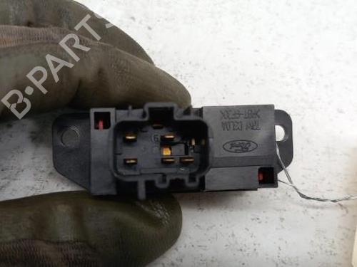 warning-switch-mazda-tribute-ep-2000-2001-2002-2003-2004-2005-2006-2007-2008-28746883 main image