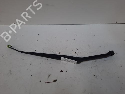 Used Front windshield wiper arm NISSAN X-TRAIL I (T30) 2.2 dCi 4x4 (136 hp) 28747294