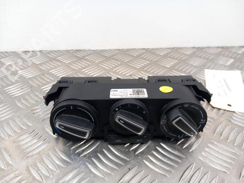 Used Climate control VW POLO V (6R1, 6C1) 1.2 TSI 16V (90 hp) 28744511