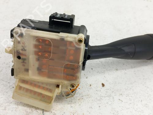 Used Switch Switch TOYOTA YARIS (_P1_) 1.0 (SCP10_, SCP10R) (68 hp) 28788116 28788116
