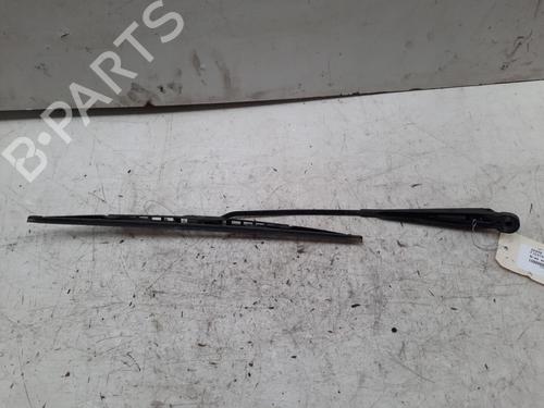 Used Front windshield wiper arm FORD FIESTA IV (JA_, JB_) 1.25 i 16V (75 hp) 28775269