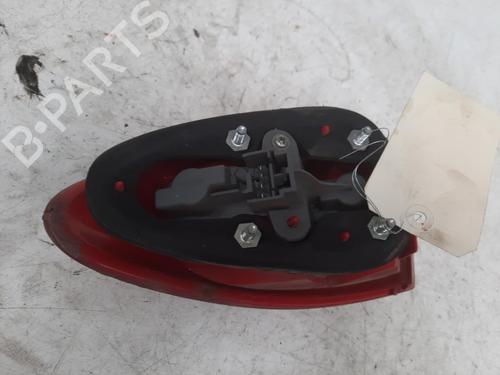 Farolim esquerdo da mala Farolim esquerdo da mala ALFA ROMEO 147 (937_) 1.9 JTDM 8V (937.AXD1A, 937.AXU1A, 937.BXU1A) (120 hp) 28752542 28752542