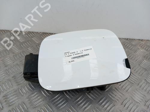 Used Fuel flap CITROËN C3 III (SX) 1.2 PureTech 82 (83 hp) 28742890