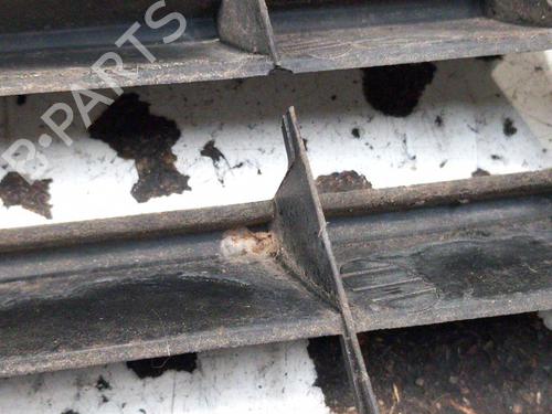 Used Grille Grille 28766371 28766371