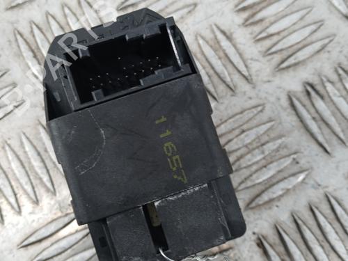 Used Left front window switch Left front window switch PEUGEOT 306 Hatchback (7A, 7C, N3, N5) 1.8 (101 hp) 33687228 33687228