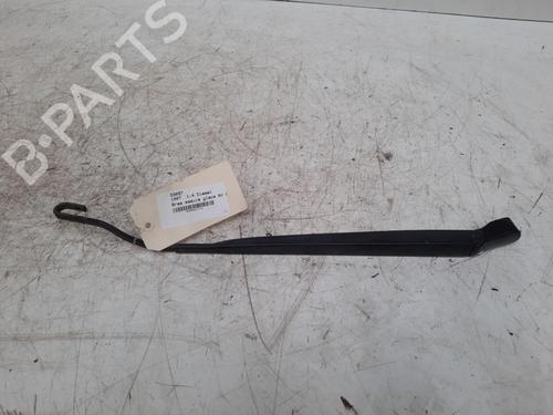 Used Front windshield wiper arm PEUGEOT 1007 (KM_) 1.4 HDi (68 hp) 28775093