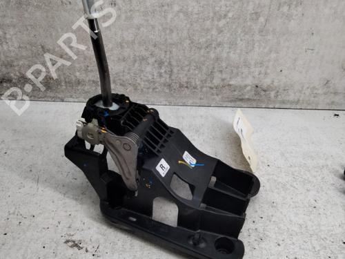 Used Gear lever PEUGEOT 208 I (CA_, CC_) 1.2 VTI 82 (82 hp) 28738027