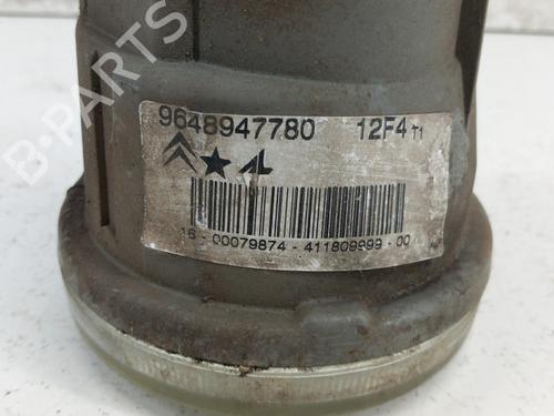 Used Right front fog light Right front fog light 28772699 28772699
