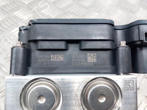 Used ABS pump ABS pump RENAULT KANGOO III Box Body/MPV 1.5 Blue dCi 95 (FJAB) (95 hp) 28756844 28756844