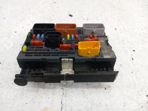 Zekeringkast PEUGEOT 3008 I MPV (0U_) 1.6 HDi (109 hp) 28737689