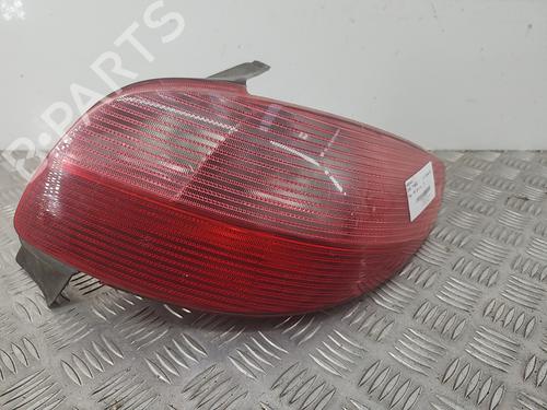 Højre baglygte PEUGEOT 206 Hatchback (2A/C) 1.6 i (89 hp) 28740045