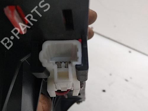 third-brake-light-hyundai-trajet-fo-1999-2000-2001-2002-2003-2004-2005-2006-2007-2008-28769344 main image