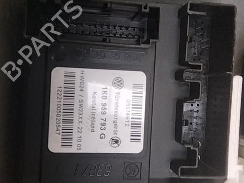 Lève-vitre avant gauche VW GOLF PLUS V (5M1, 521) 1.9 TDI (105 hp) 28770949