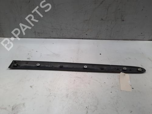 Used Door moulding trim Door moulding trim RENAULT CLIO II Hatchback Van (SB0/1/2_) 1.9 D (SB0R) (54 hp) 28760306 28760306