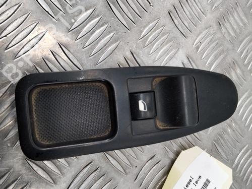 Raamschakelaar rechts voor PEUGEOT EXPERT Van (VF3A_, VF3U_, VF3X_) 2.0 HDi 130 (128 hp) 28736211