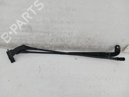 Used Front windshield wiper arm PEUGEOT 108 1.0 VTi 72 (72 hp) 28784129