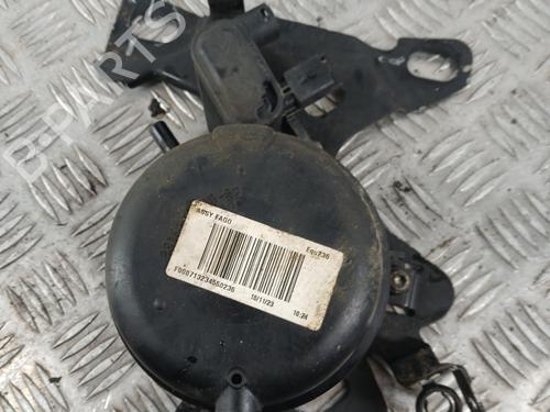 Used Support Support PEUGEOT 308 SW III (FC_, FJ_, FR_, F4_, FN_) BlueHDi 130 (FCYHZL, FCYHZT) (131 hp) 30883443 30883443