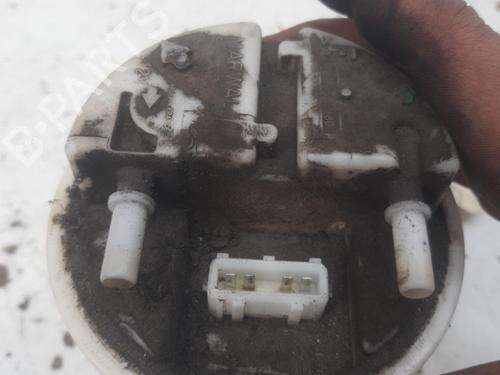 Used Fuel pump PEUGEOT 306 Hatchback (7A, 7C, N3, N5) 1.8 16V (110 hp) 28753813