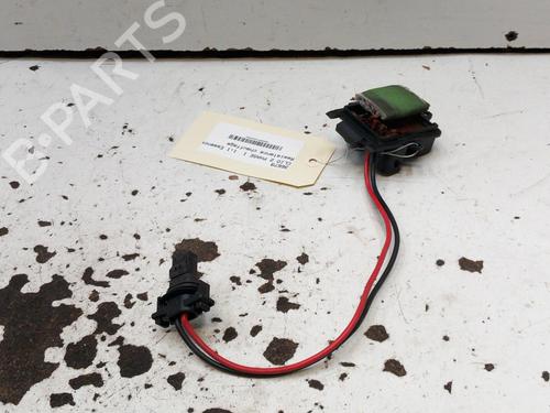 Used Heater resistor RENAULT CLIO II (BB_, CB_) 1.2 16V (BB05, BB0W, BB11, BB27, BB2T, BB2U, BB2V, CB05,... (75 hp) 28777933