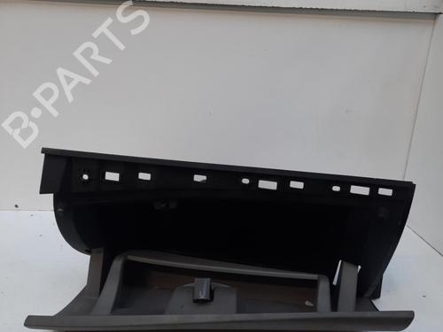 Used Glove box RENAULT MEGANE III Hatchback (BZ0/1_, B3_) 1.5 dCi (BZ09, BZ0D, BZ1W, BZ29, BZ14) (110 hp) 28785092