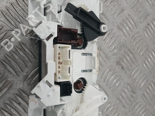 climate-control-citroen-jumpy-ii-van-2007-2008-2009-2010-2011-2012-2013-2014-2015-2016-31283599 main image