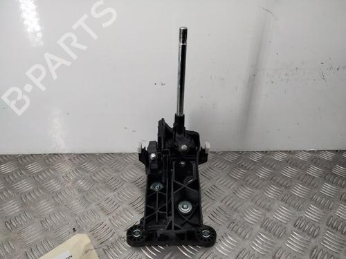 Used Gear lever FORD FIESTA VII (HJ, HF) 1.0 EcoBoost (95 hp) 28736061