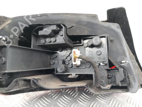 right-taillight-peugeot-407-6d_-2004-2005-2006-2007-2008-2009-2010-2011-30679887 main image