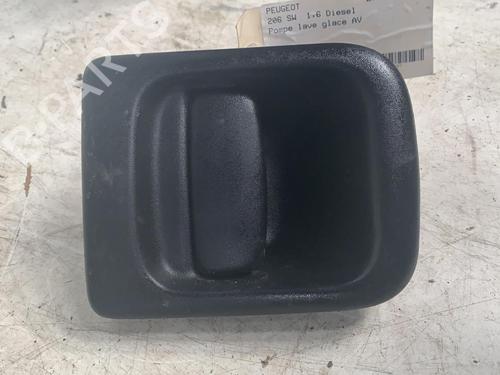 Used Front left exterior door handle RENAULT MASTER II Platform/Chassis (ED/HD/UD) 2.2 dCI 90 (ED0G, ED0N, HD0G, HD0N, HD1G, HD1N, UD0G,... (90 hp) 28787898