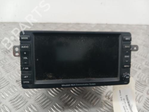 Bilradio MITSUBISHI PAJERO IV (V8_W, V9_W) 3.2 DI-D 4WD (V98W, V88W) (200 hp) 30792114