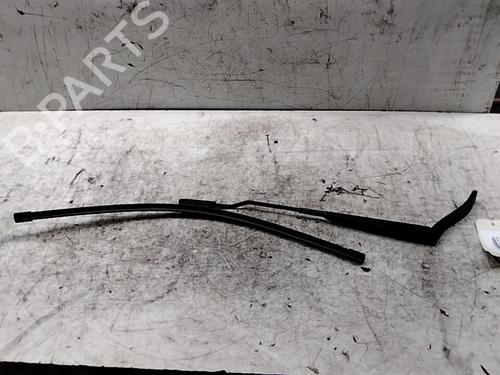 Used Front windshield wiper arm CITROËN C3 II (SC_) 1.4 HDi 70 (SC8HZC, SC8HR0, SC8HP4) (68 hp) 28760357