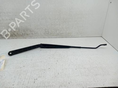 Used Front windshield wiper arm Front windshield wiper arm 28783754 28783754