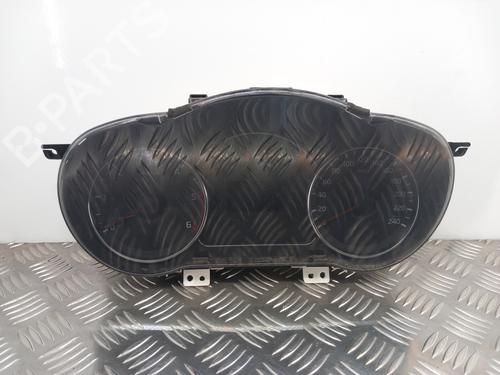 Used Instrument cluster KIA CARENS IV 1.7 CRDi (136 hp) 28735261