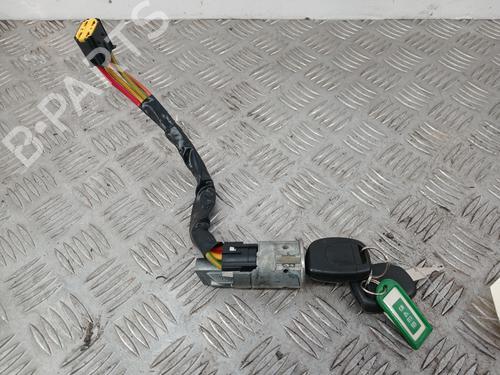 Ratlås/Tændingslås RENAULT CLIO II (BB_, CB_) 1.2 (BB0A, BB0F, BB10, BB1K, BB28, BB2D, BB2H, CB0A,... (58 hp) 30308136