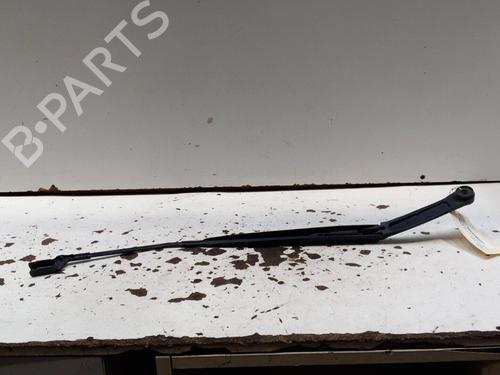 Used Front windshield wiper arm FIAT TIPO Hatchback (356_, 357_) 1.6 D (356HXG11) (114 hp) 28774013