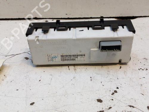 Used Display monitor Display monitor RENAULT CLIO III Grandtour (KR0/1_) 1.5 dCi (KR0G) (68 hp) 28748519 28748519